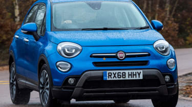 fiat 500x driving front