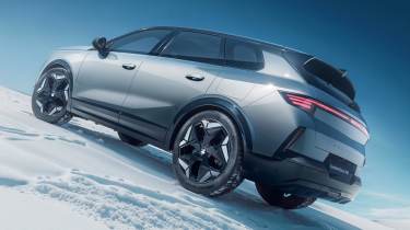 Vauxhall Grandland Electric AWD - rear