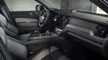 Volvo XC60 T8 PHEV - cabin