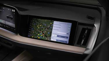 Audi Q4 e-tron facelift - passenger screen