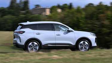 Chery Tiggo 7 - side