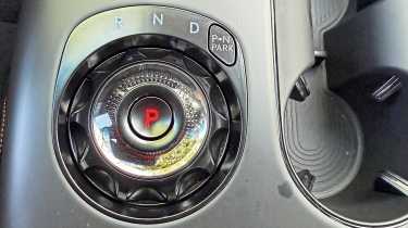 Genesis GV60 - gear selector