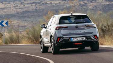 Vauxhall Mokka GSE 2025 - rear action