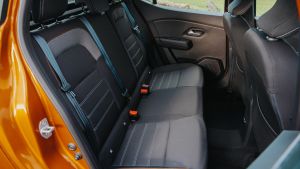 Dacia Sandero Stepway - rear seats