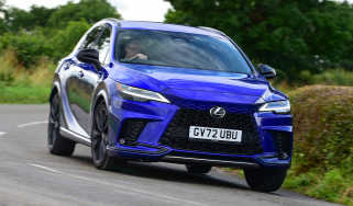 Lexus RX - front cornering