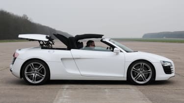 Audi R8 Spyder profile