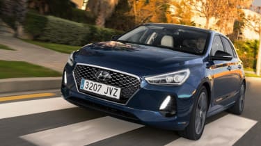 Hyundai i30 2017 - blue front tracking
