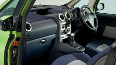 Peugeot 1007 - interior