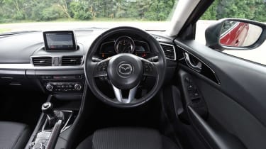 Mazda 3 - dash