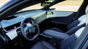 Mazda CX-6e - front seats