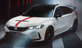 Honda Civic Type R Ultimate Edition - front 3/4