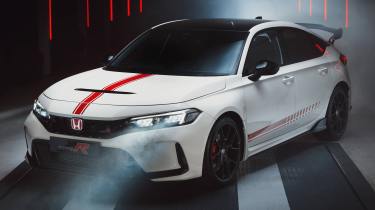Honda Civic Type R Ultimate Edition - front 3/4
