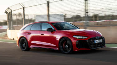 Audi RS 5 Avant - front track