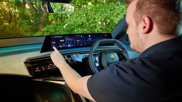 Peugeot 5008 - interior