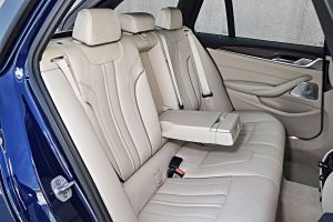 BMW 5 Series Touring - back seats