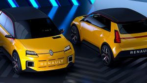 Renault 5 EV concept - front and rear