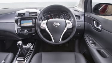 Nissan Pulsar 1.5 dCi Tekna interior