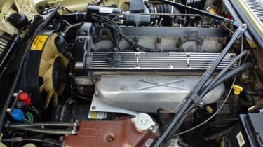 Minder Cars - Daimler engine