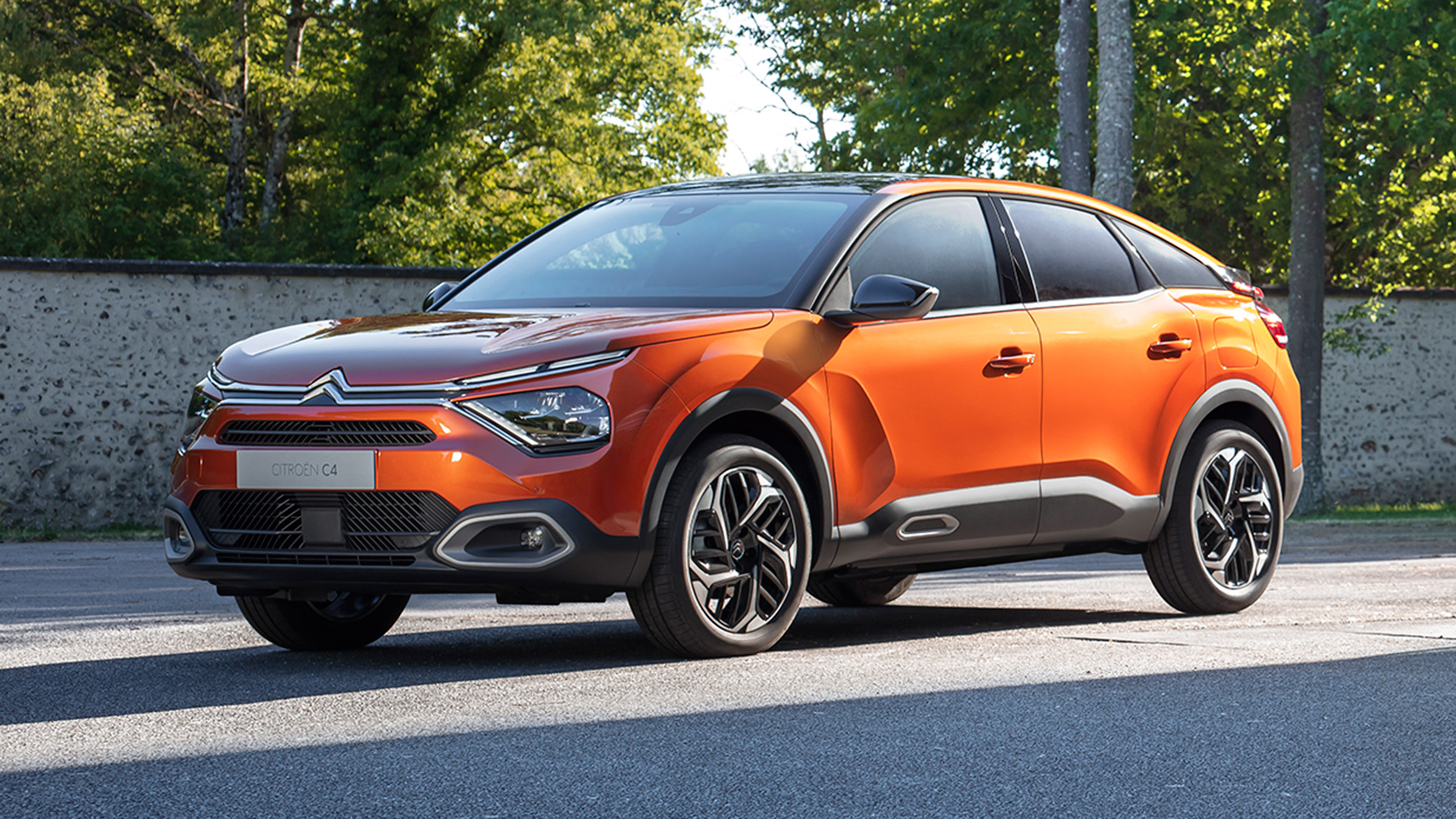 New Citroen C4 morphs into crossover with petrol, diesel and all ...