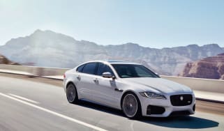 Jaguar XF S - front tracking 2
