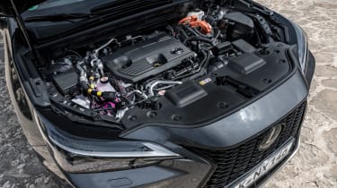 Lexus NX 450h+ - engine