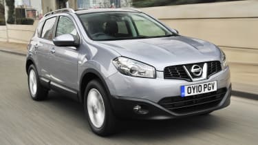 Nissan Qashqai front tracking