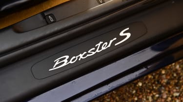 Porsche Boxster 986 - sill