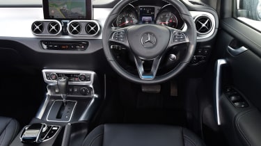 Mercedes x-class interior