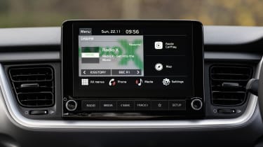 Kia Stonic - infotainment touchscreen