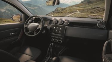 Dacia Duster Extreme SE - interior