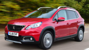 peugeot 2008 tracking front