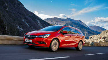 New Vauxhall Astra Sports Tourer - front tracking
