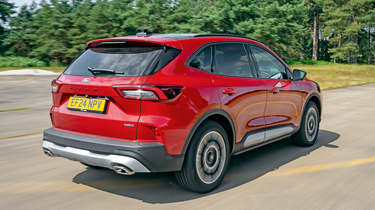 Ford Kuga FHEV - rear tracking 