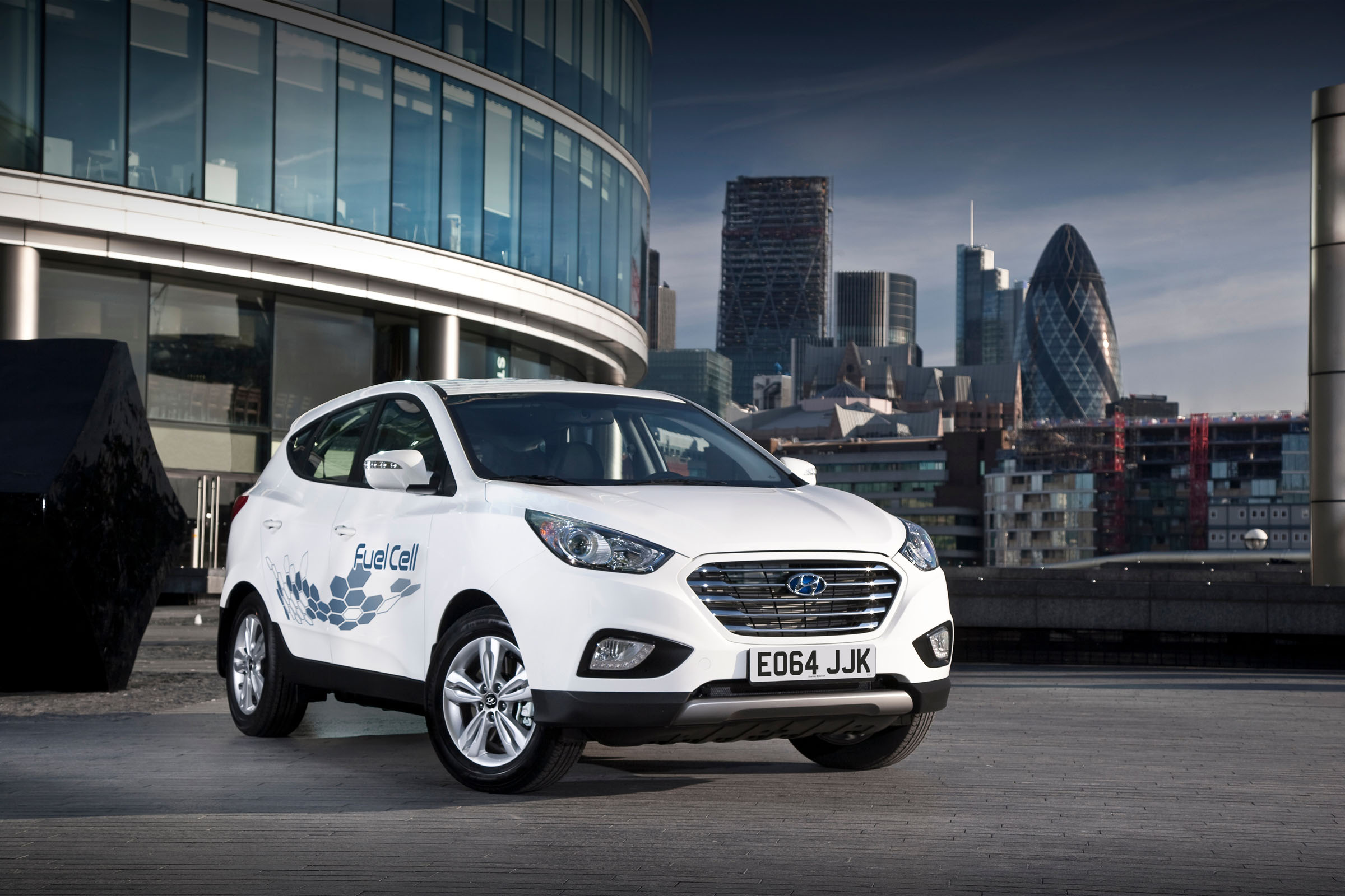 Hyundai ix35 Fuel Cell car to cost £53k in the UK | Auto Express