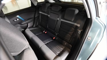 Citroen e-C4 - rear seats