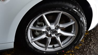 Long-term test review Mazda MX-5 - wheel