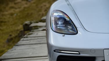 New Porsche 718 Boxster 2016 - headlight