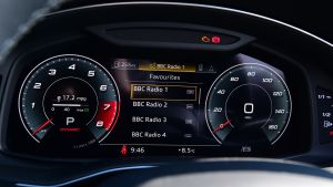 Audi SQ8 - dials