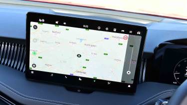 Skoda Superb hatch - sat-nav display