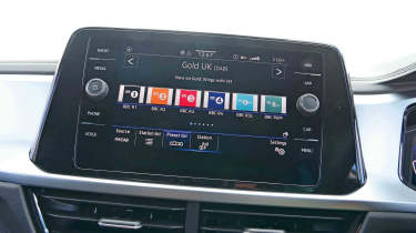 VW T-Roc - infotainment DAB radio screen