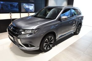 Electric Vehicle Experience Centre - Outlander PHEV