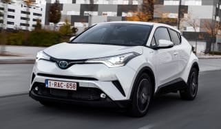 Toyota C-HR - front