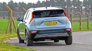 Used Kia Niro Mk2 - rear cornering