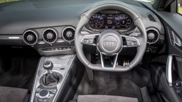 Audi TT Roadster 180 2016 - interior