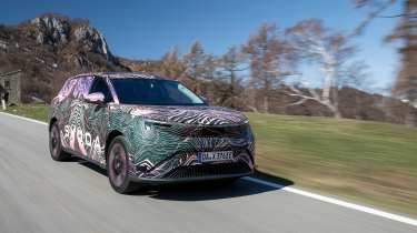 Skoda Peaq prototype - front tracking