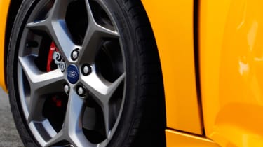 Ford Focus ST wheel detail