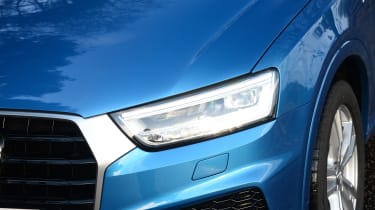 Audi Q3 Mk1 facelift - headlight