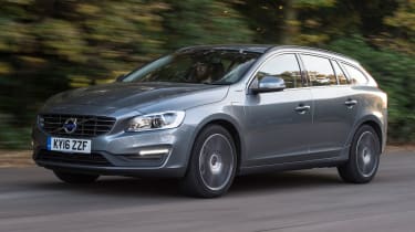 Volvo V60 D5 Twin Engine - front tracking