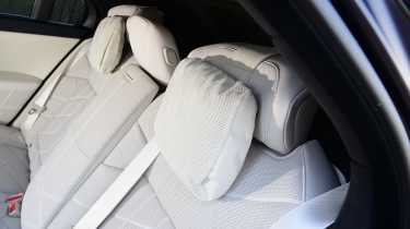 BMW i7 - cushion