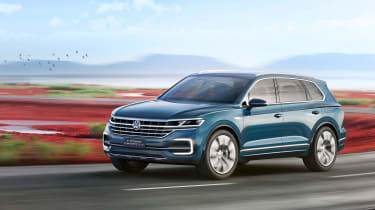 Volkswagen T-Prime Concept GTE - front tracking 2